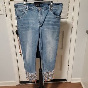 Joseph Ribkoff Light Blue Cropped Jeans with Lace Trim
